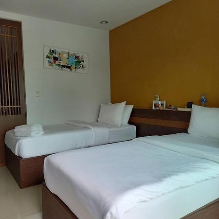 Benjamas Place Hotel Rawai Bagian luar foto