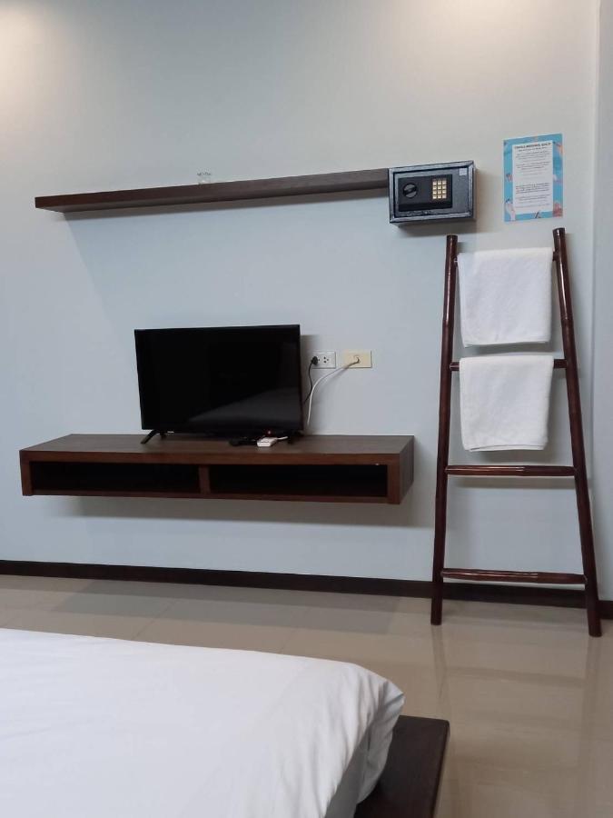 Benjamas Place Hotel Rawai Bagian luar foto