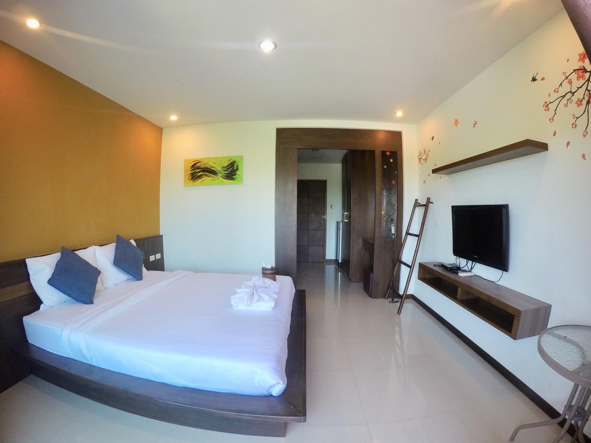 Benjamas Place Hotel Rawai Bagian luar foto